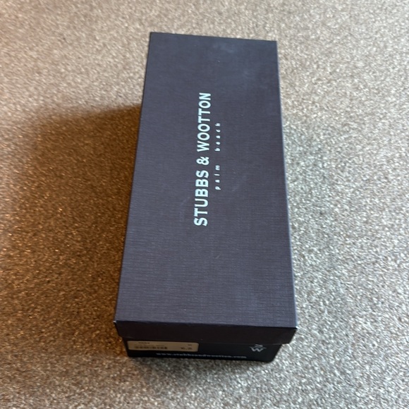 Shoes - Picture 5 of 6